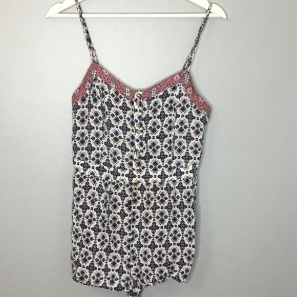 American Eagle Outfitters Dresses & Skirts - 🎈 AEO Romper Sz M Blue White Pink